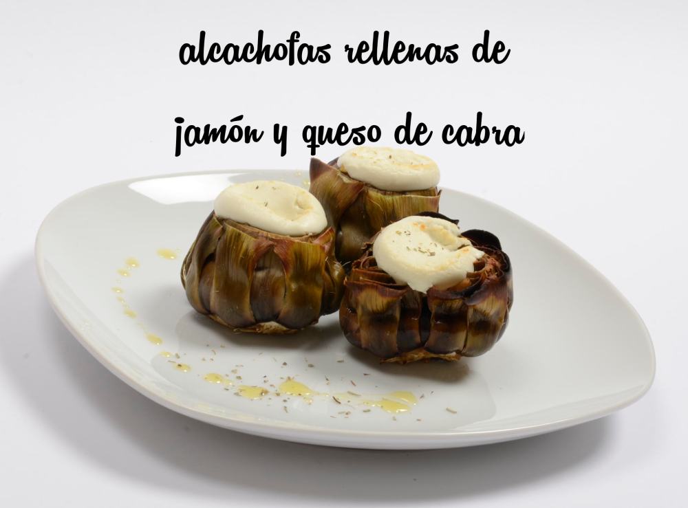 Alcachofa rellena de jamón y queso de cabra
