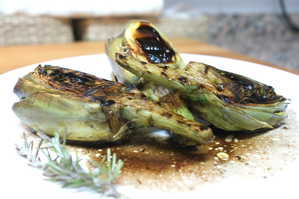 alcachofas con salsa de vinagre de módena
