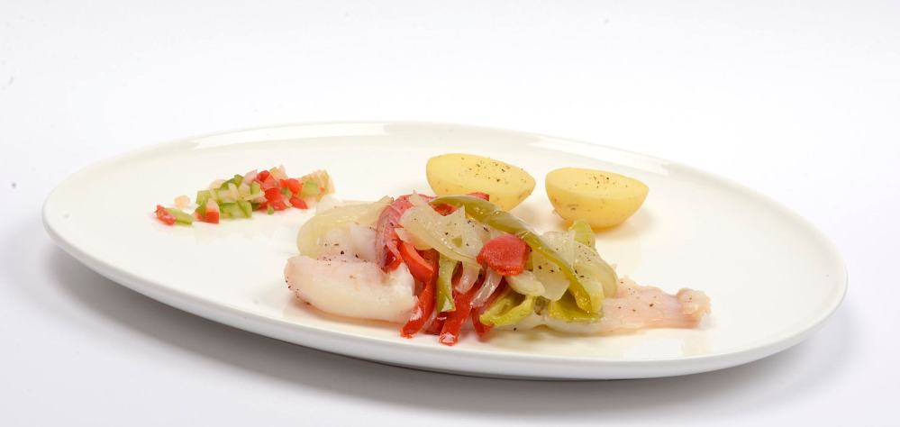 Merluza o pescado blanco en papillote de verduras